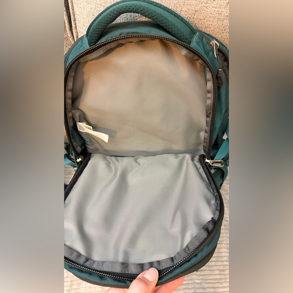 THE NORTH FACE RECON BACKPACK 30L - Picture 8 of 10